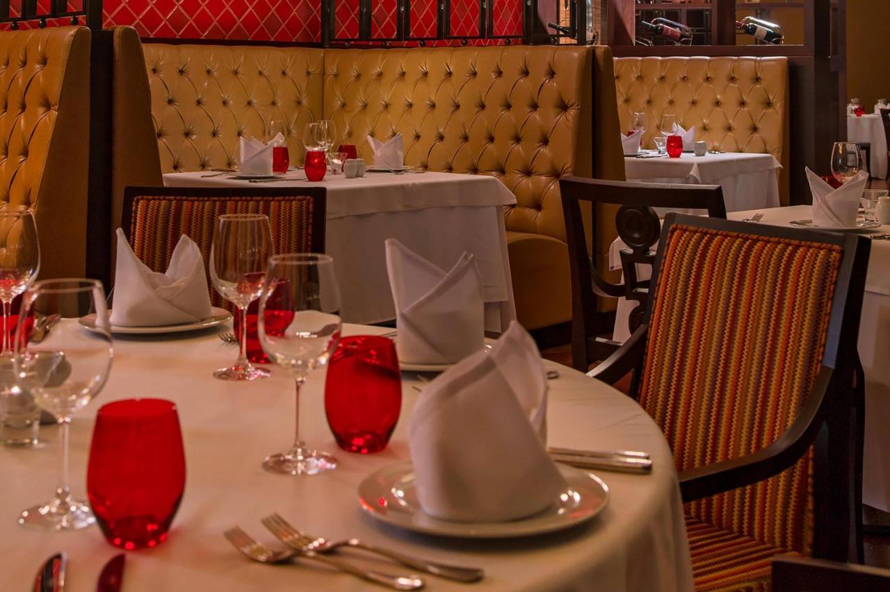 Sheraton Reserva Do Paiva Cabo de Santo Agostinho Exterior photo A table set for fine dining